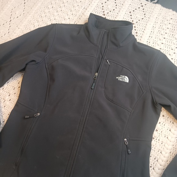 The North Face Apex Bionic Jacket Womens L Black Softshell Windwall Gym Preppy - Picture 1 of 11